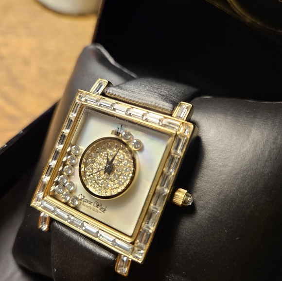 Victoria Wieck Watch W/Floating Stones main image 10